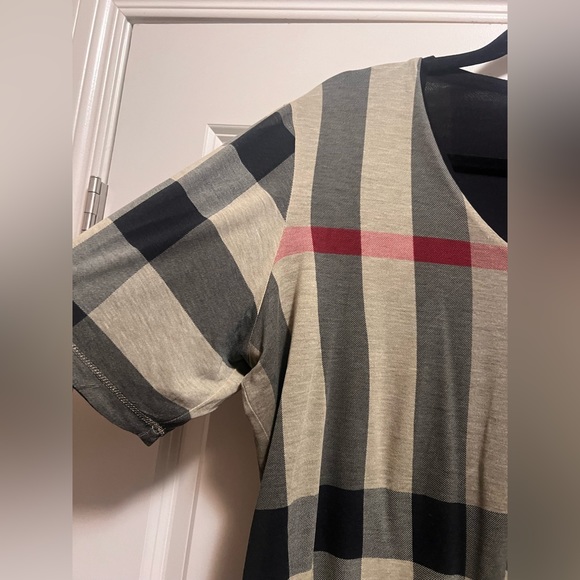 Authentic Burberry Nova Check Reversible Tshirt- L/XL - Picture 8 of 14